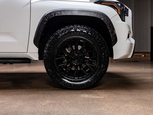 Used 2025 Toyota Sequoia TRD Pro AWD/4WD image 10