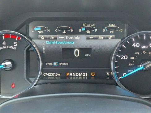 Used 2017 Ford F250 Lariat w/ Lariat Value Package image 25