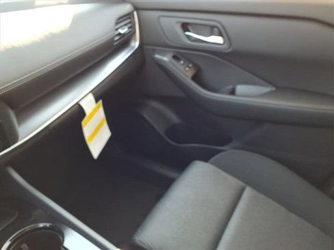 New 2026 Nissan Rogue SV image 23