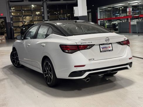 New 2025 Nissan Sentra SR image 15