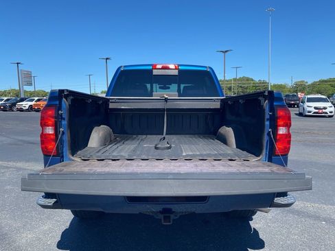 Used 2018 Chevrolet Silverado 1500 LT w/ Texas Edition image 36