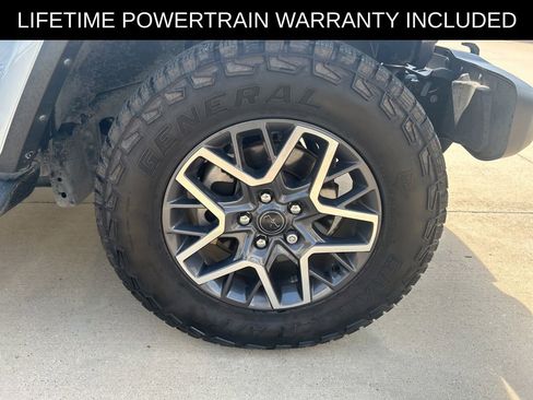 Used 2024 Jeep Wrangler Unlimited Sahara w/ Technology Group AWD/4WD image 11