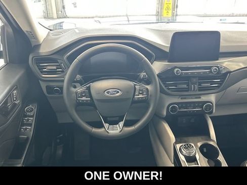Used 2023 Ford Escape Active AWD/4WD image 2