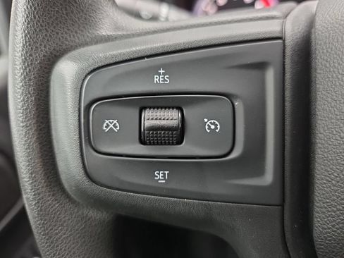 Used 2022 Chevrolet Silverado 2500 Custom w/ Custom Convenience Package AWD/4WD image 25