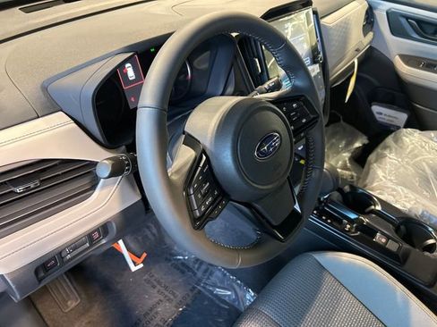 Used 2026 Subaru Forester Premium AWD/4WD image 3