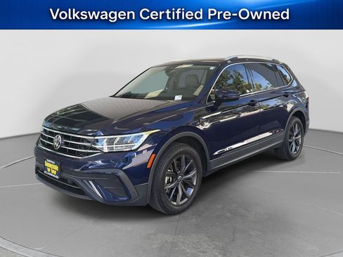Certified 2023 Volkswagen Tiguan SE w/ Panoramic Sunroof Package FWD image 1