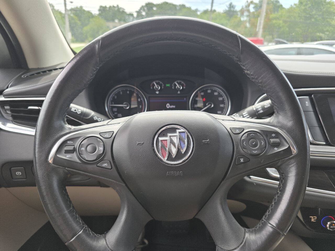 Used 2020 Buick Enclave Essence FWD image 17