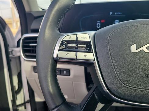 Used 2025 Kia Telluride S image 45