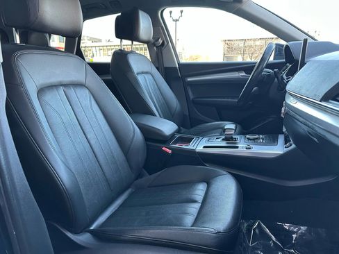 Used 2019 Audi Q5 2.0T Premium w/ Convenience Package image 16