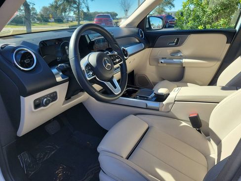 Used 2022 Mercedes-Benz GLB 250 image 20