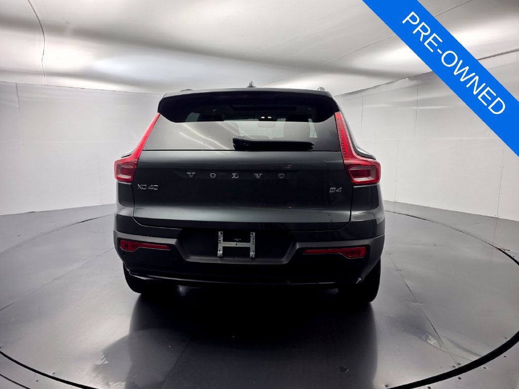 Used 2026 Volvo XC40 B4 Plus w/ Protection Package FWD image 5