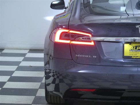 Used 2019 Tesla Model S 100D image 29