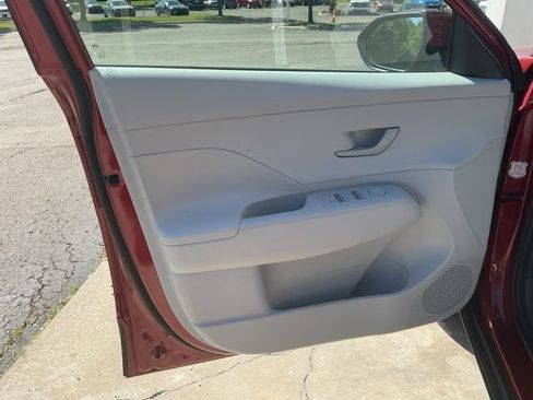 Certified 2025 Hyundai Kona SEL FWD image 15