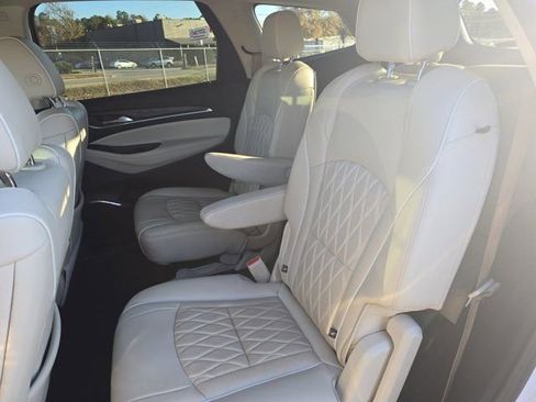 Used 2023 Buick Enclave Avenir image 14