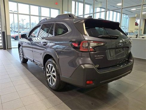 Certified 2023 Subaru Outback Premium image 4