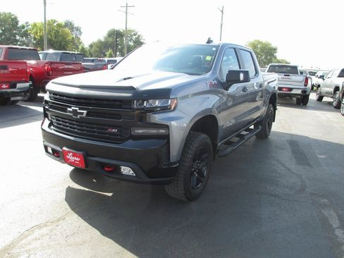 Used 2020 Chevrolet Silverado 1500 LT Trail Boss image 10
