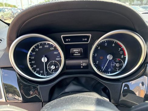 Used 2016 Mercedes-Benz GL 450 4MATIC image 15