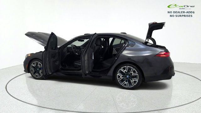 Used 2024 BMW i5 eDrive40i w/ M Sport Package RWD image 15