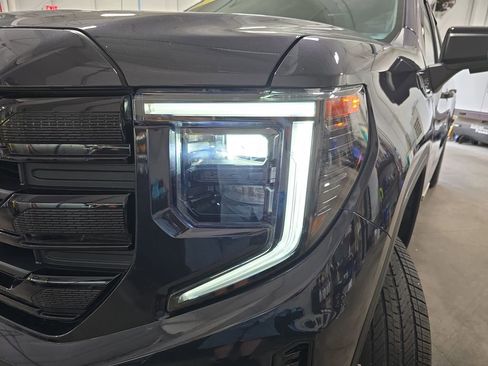 Used 2025 GMC Sierra 1500 Elevation w/ Elevation Premium Package AWD/4WD image 33