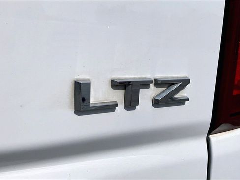 Used 2022 Chevrolet Silverado 2500 LTZ w/ LTZ Plus Package image 25