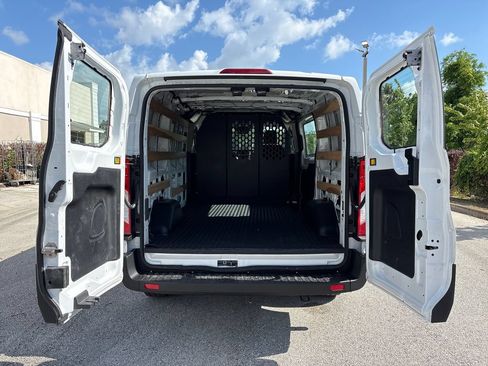 Certified 2025 Ford Transit 250 Low Roof w/ Exterior Upgrade Package RWD image 7