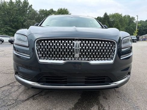 Used 2023 Lincoln Nautilus Reserve AWD/4WD image 5