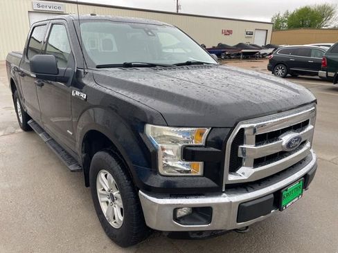Used 2015 Ford F150 XLT w/ Equipment Group 301A Mid AWD/4WD image 3
