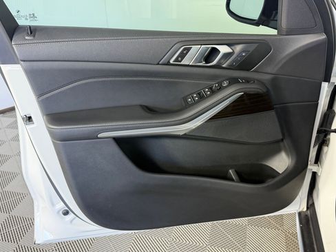 Used 2023 BMW X5 sDrive40i w/ Parking Assistance Package image 12