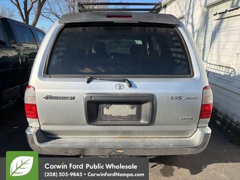 Used 2000 Toyota 4Runner SR5 image 5