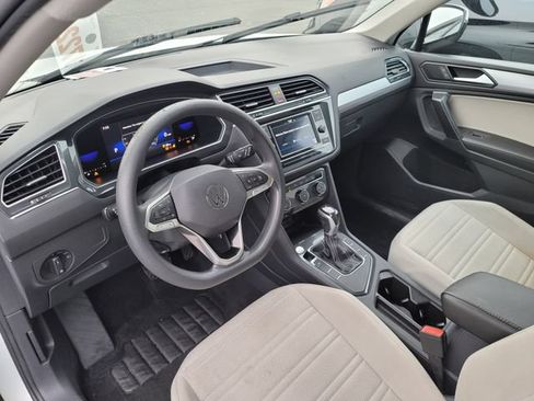 Used 2023 Volkswagen Tiguan S FWD image 2