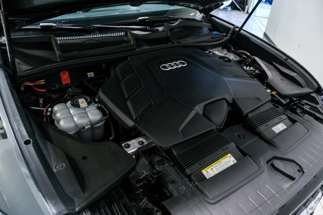 Used 2019 Audi Q8 Premium Plus w/ Premium Plus AWD/4WD image 51