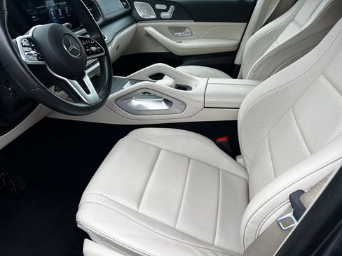 Used 2022 Mercedes-Benz GLE 350 4MATIC w/ Premium Package image 9