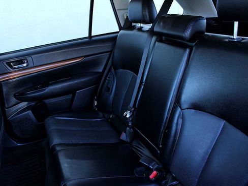 Used 2014 Subaru Outback 2.5i Limited image 15