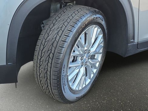 Used 2024 GMC Acadia Elevation w/ LPO, Floor Liner Package image 33