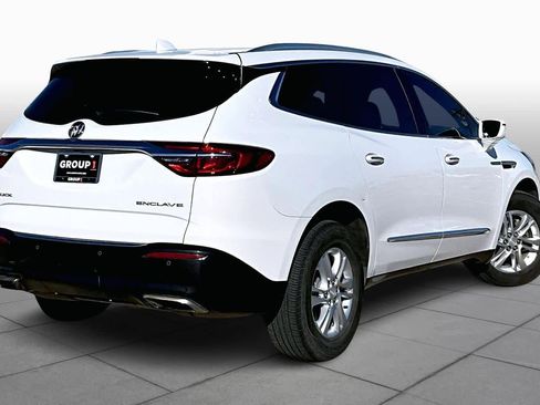 Used 2018 Buick Enclave Essence image 13