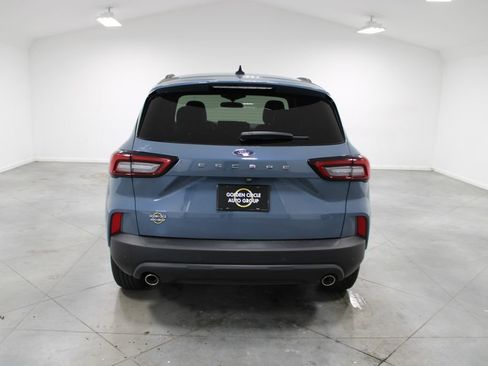 Used 2025 Ford Escape ST-Line w/ Tech Pack #1 FWD image 8