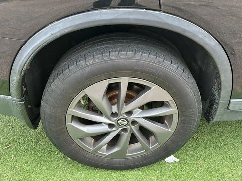 Used 2016 Nissan Rogue SL FWD image 48