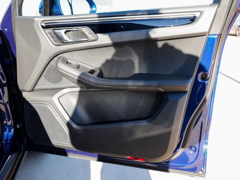 New 2026 Porsche Macan S image 26