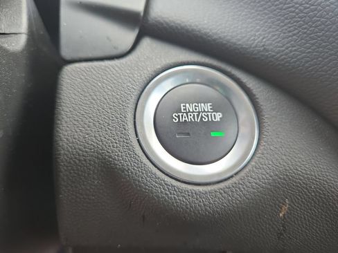 Used 2024 Chevrolet Equinox LT FWD image 29