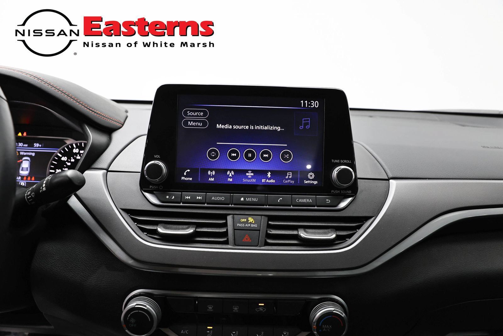 Used 2025 Nissan Altima 2.5 SR FWD image 12