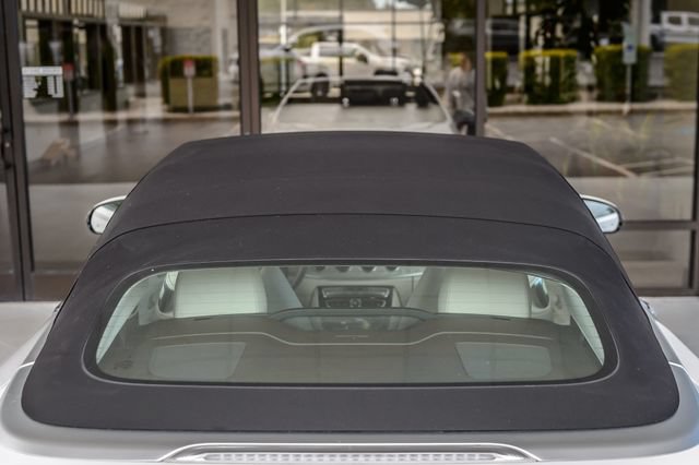 Used 2018 Mercedes-Benz E 400 4MATIC Cabriolet image 16