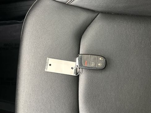 Used 2023 Jeep Compass Limited w/ Sun and Sound Group image 42