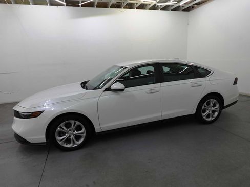 Used 2024 Honda Accord LX image 8
