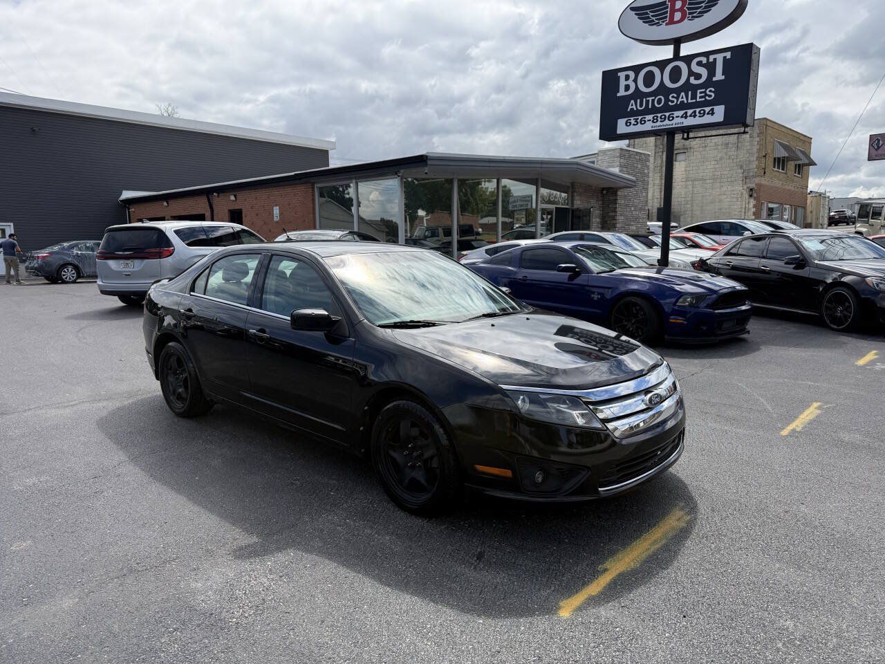 Used 2011 Ford Fusion SE FWD image 1