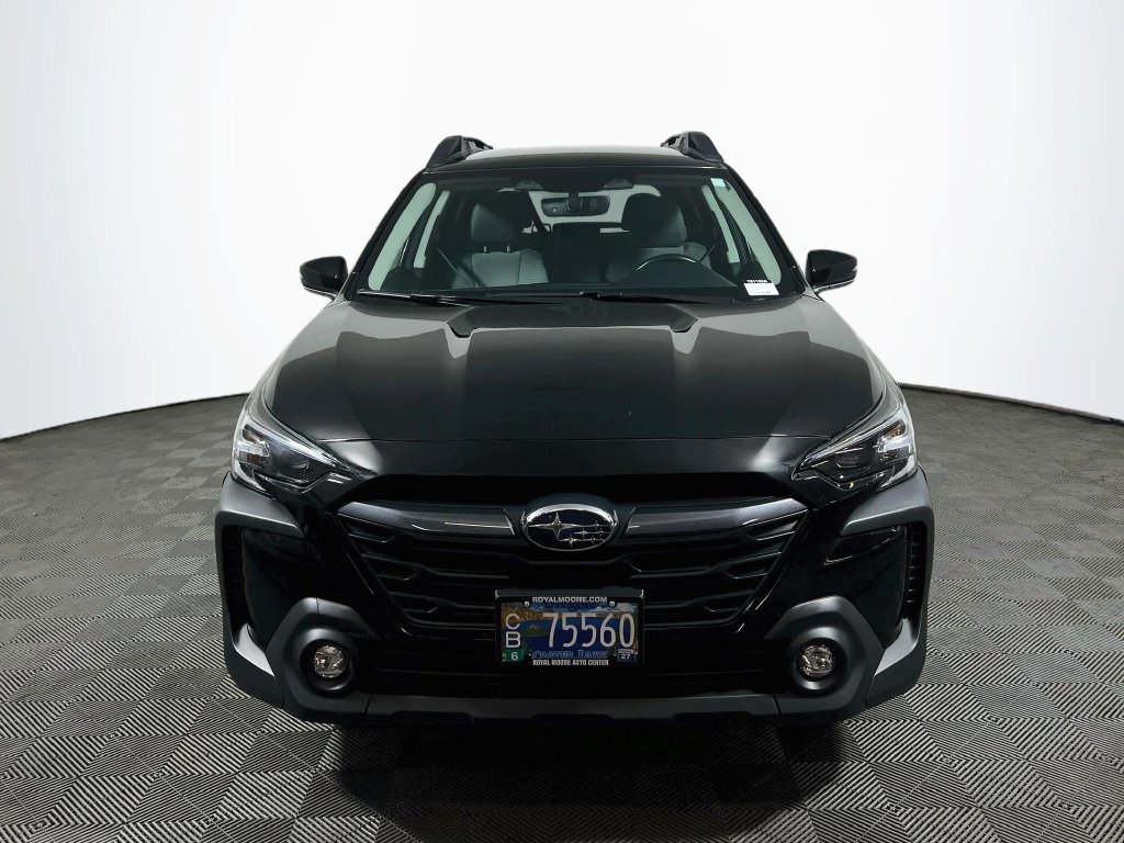 Used 2024 Subaru Outback Premium AWD/4WD image 2
