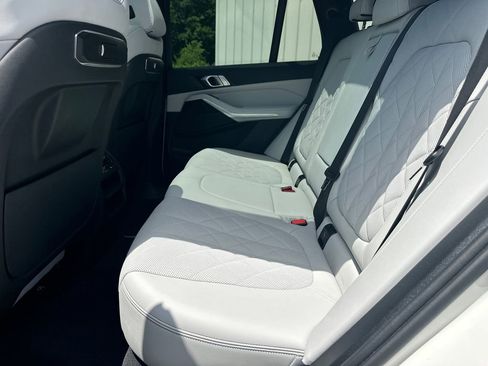 Used 2024 BMW X5 sDrive40i RWD image 21