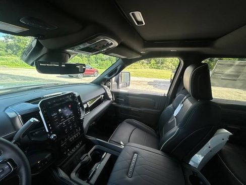 New 2026 RAM 3500 Limited AWD/4WD image 33