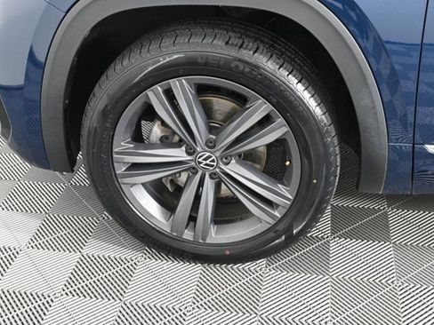 Certified 2021 Volkswagen Atlas SE w/ Panoramic Sunroof Package image 31