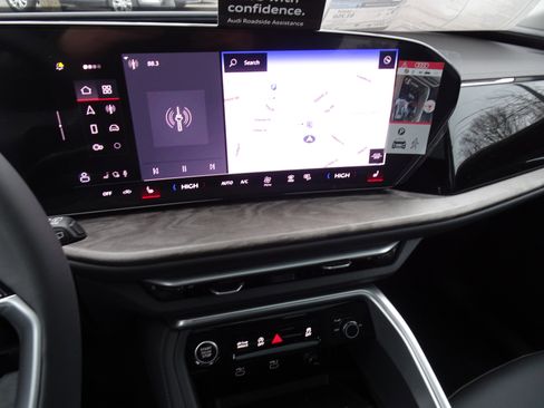 New 2025 Audi Q5 Premium Plus image 7