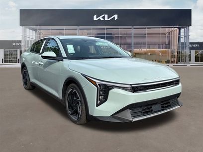 New 2025 Kia K4 EX